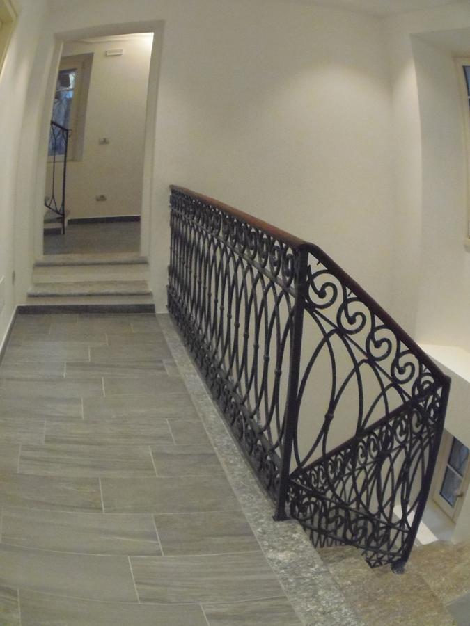 Albergo Dongo Bagian luar foto