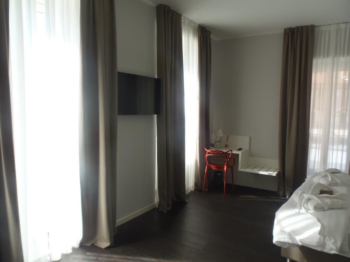 Albergo Dongo Bagian luar foto